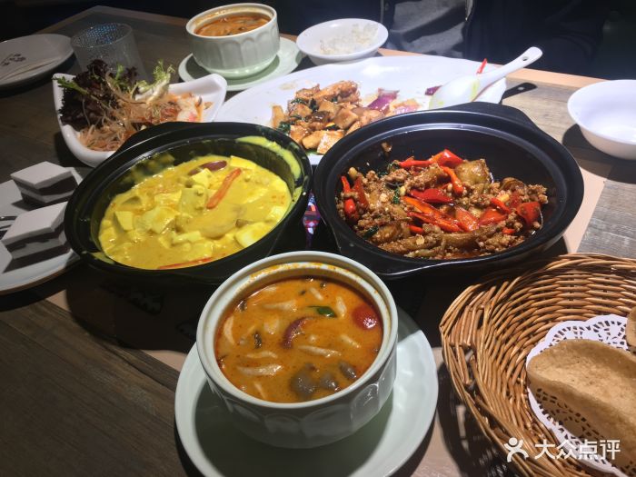 【必一运动】一不小心就劈腿?盘点游戏里祸害万千的负心人(图3) 必一运动官网