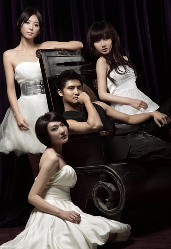 “必一运动官网”体验服四位英雄加强,刘备回归野区霸主,位移还能穿墙,大招不怕被打破!(图1) 必一运动