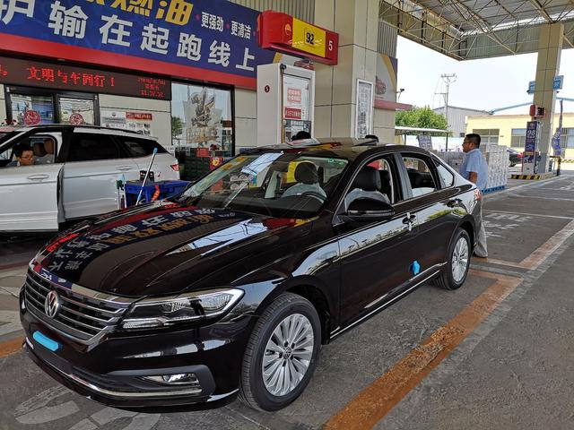 全家总动员，快乐过新年——淅川县实验幼儿园举行元旦亲子游园活动【必一运动官网】